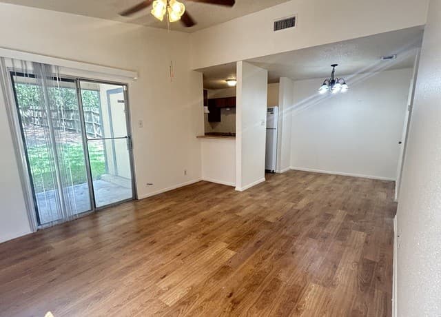 rental at 14531  Woods Hole Dr in San Antonio, TX — photo 2