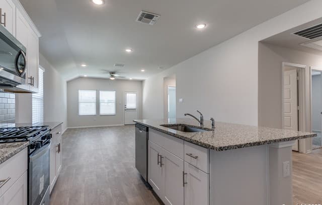 rental at 1714  Kolbe in New Braunfels, TX — photo 4