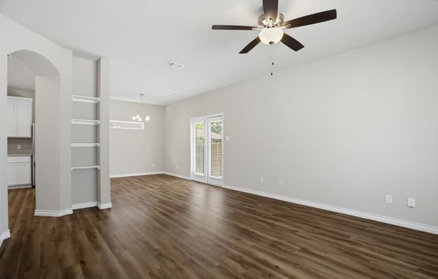 rental at 2013  Silver Oaks F in San Antonio, TX — photo 2