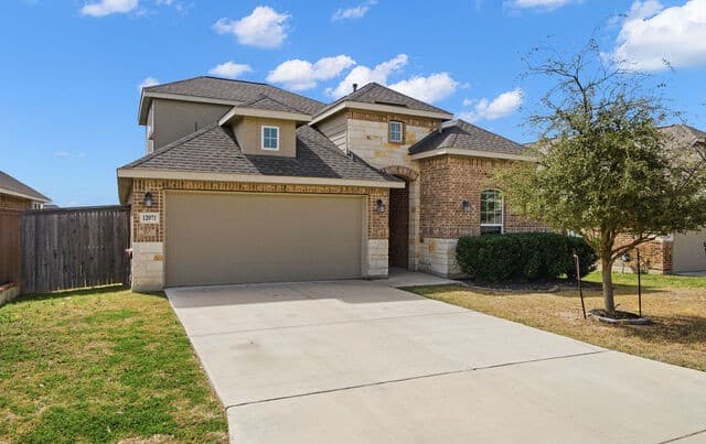 rental at 12071  Pitcher Rd in San Antonio, TX — photo 2