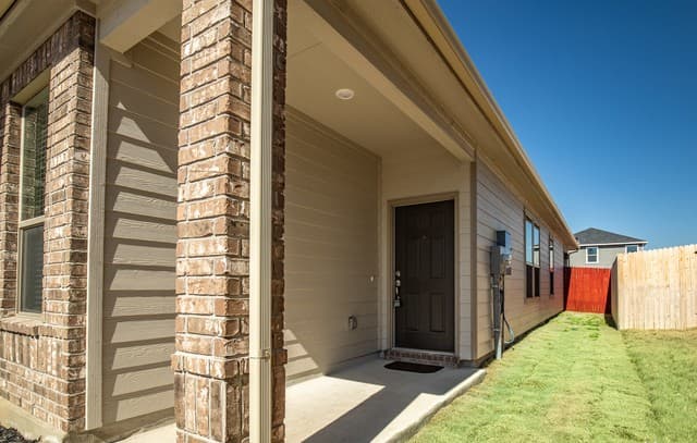 rental at 8329  Kinclaven Ct in San Antonio, TX — photo 4
