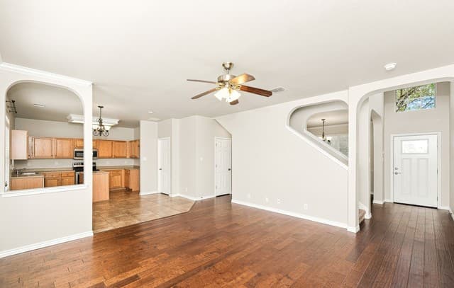 rental at 8734  Sonora Pass in Helotes, TX — photo 2