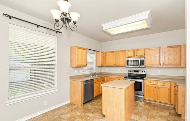 rental at 8734  Sonora Pass in Helotes, TX — photo 4