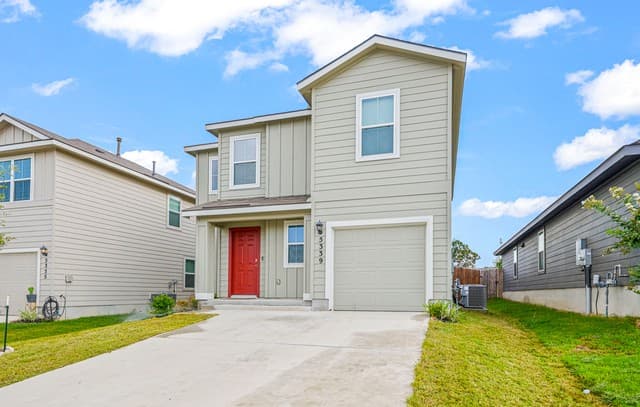 rental at 5339  Trinity Run in San Antonio, TX — photo 2