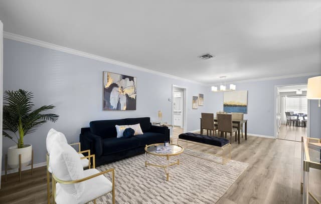 rental at 7926  Broadway Unit 304 in San Antonio, TX — photo 3