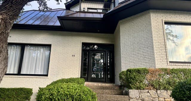 rental at 44  Stratton Ln in San Antonio, TX — photo 2
