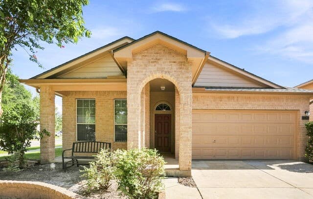 rental at 12243  Eden Ml in San Antonio, TX — photo 2