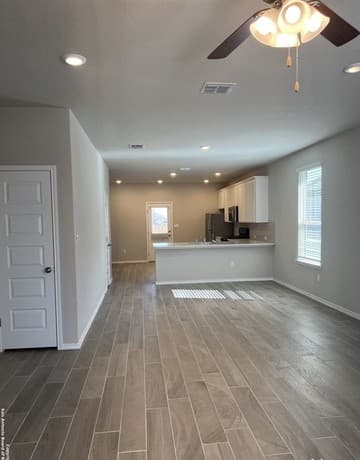 rental at 234  Jaycen in New Braunfels, TX — photo 4