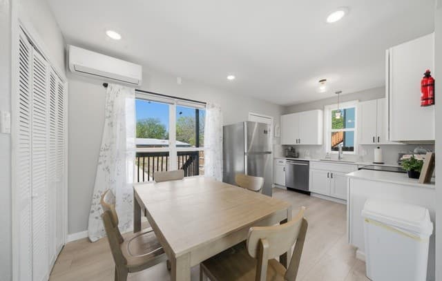 rental at 2819 S Pine St in San Antonio, TX — photo 3