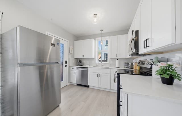 rental at 2819 S Pine St in San Antonio, TX — photo 4