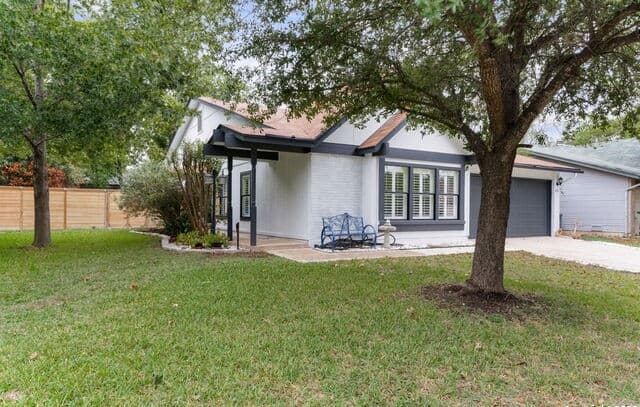 rental at 14911  Enchanted Castle in San Antonio, TX — photo 3