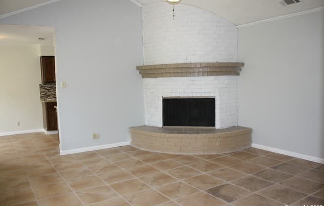 rental at 4922  Brookhead Ln in Schertz, TX — photo 3