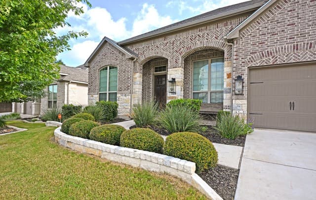 rental at 1438  Oaklawn Dr in New Braunfels, TX — photo 3