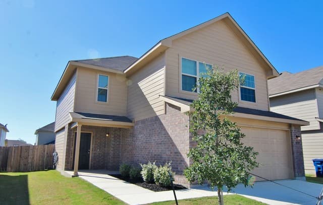 rental at 10715  Goose Way in San Antonio, TX — photo 1