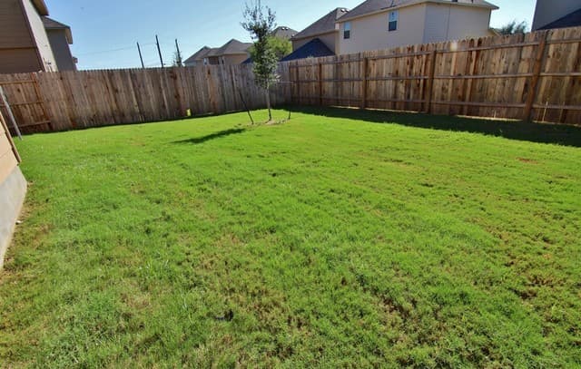 rental at 10715  Goose Way in San Antonio, TX — photo 2