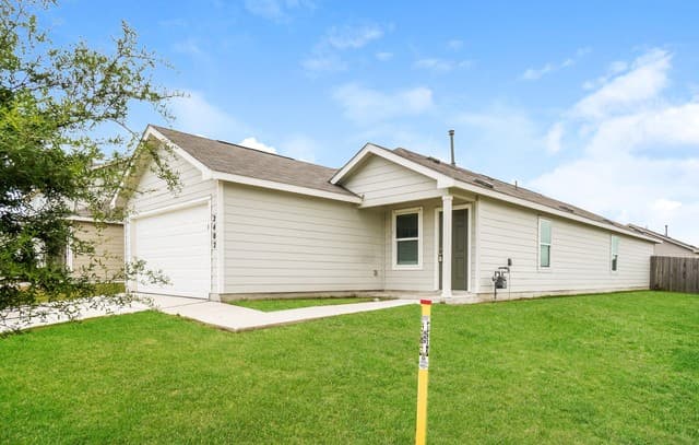 rental at 2402  Double Oak in New Braunfels, TX — photo 2