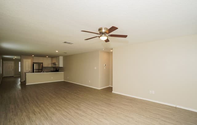 rental at 2402  Double Oak in New Braunfels, TX — photo 5