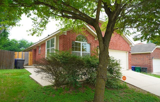 rental at 6534  Ithaca Fls in San Antonio, TX — photo 3