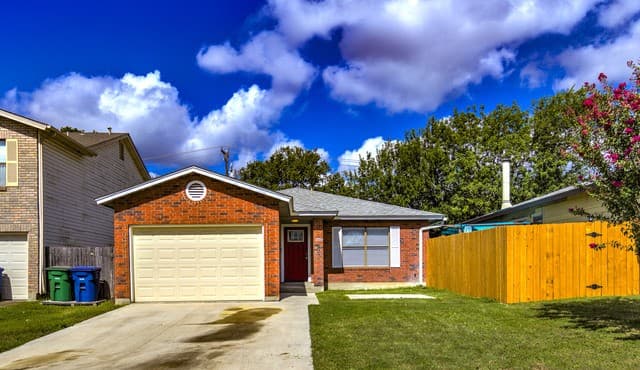 rental at 12715  Huntsman View Dr in San Antonio, TX — photo 1