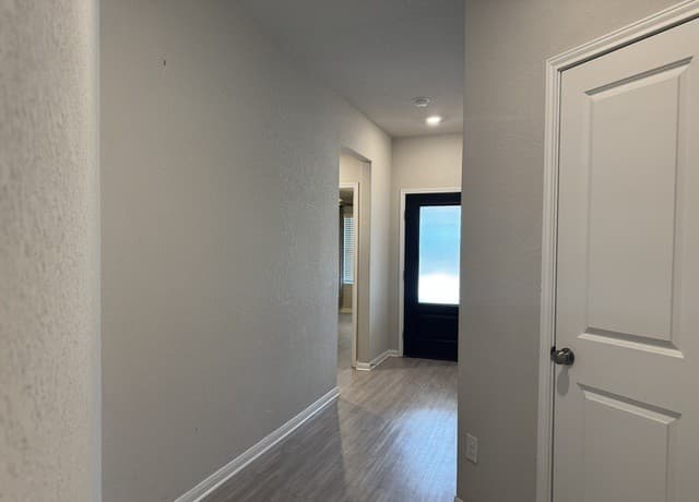 rental at 12702  Mirecourt Way in Schertz, TX — photo 2