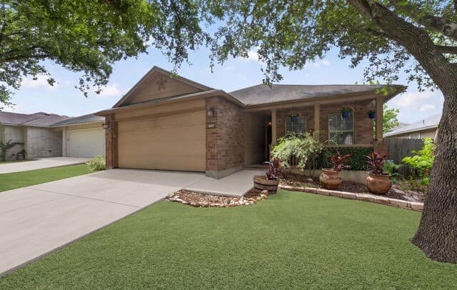 rental at 3440  Whisper Blf in Schertz, TX — photo 5