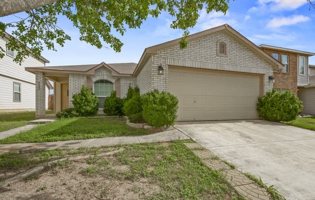 rental at 4023  Privet Pl in San Antonio, TX — photo 3