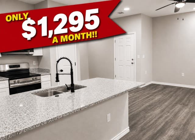 rental at 7602  Windsor Oaks Unit 2 in San Antonio, TX — photo 1