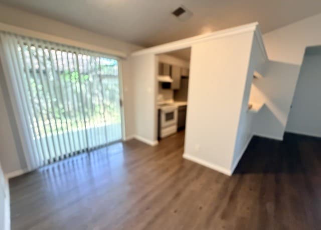 rental at 5243  Meadow Rise in San Antonio, TX — photo 3