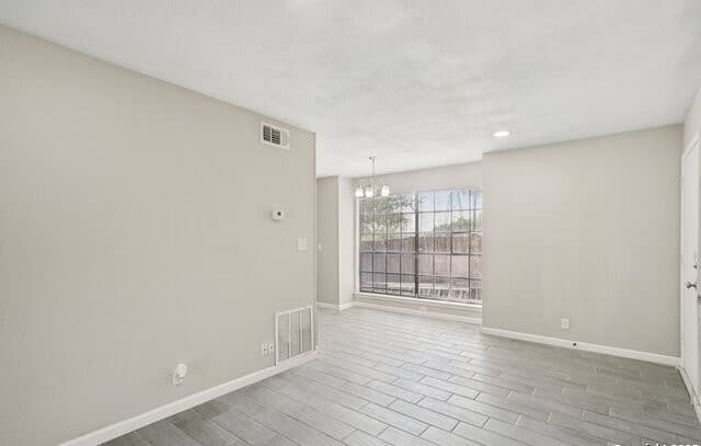 rental at 10609  Starcrest Dr Unit 10611 in San Antonio, TX — photo 5