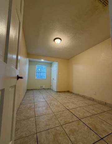 rental at 116  Dolores Unit 2 in San Antonio, TX — photo 5