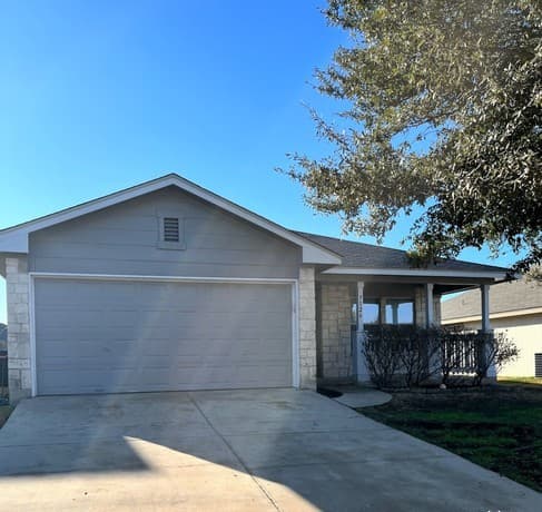 rental at 7126  Autumn Acres in Converse, TX — photo 1
