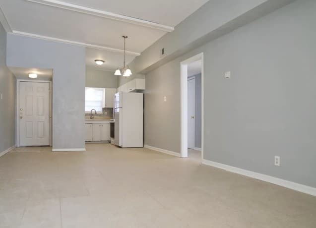 rental at 211  Westoak Rd in San Antonio, TX — photo 2
