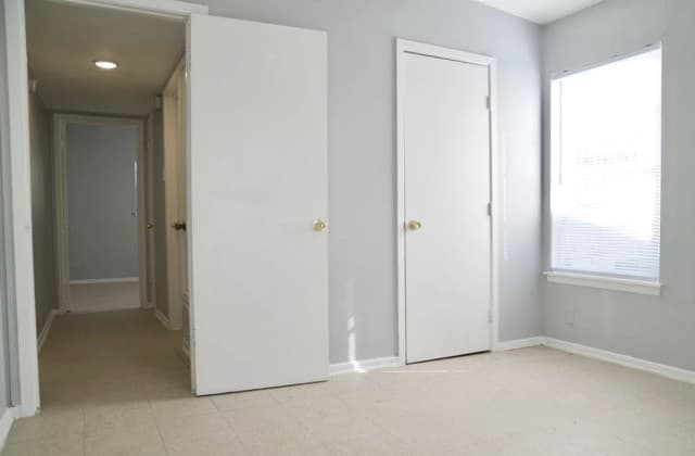 rental at 211  Westoak Rd in San Antonio, TX — photo 5