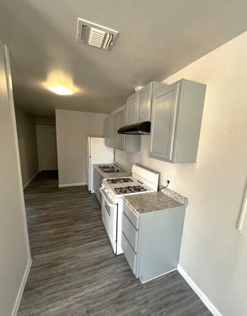 rental at 439  Lovera Blvd in San Antonio, TX — photo 5