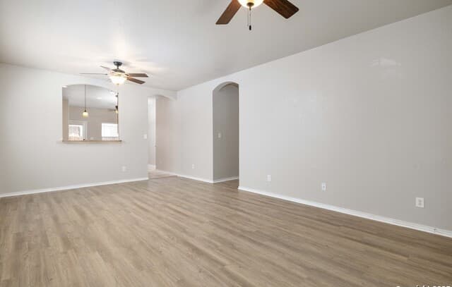 rental at 120  Clapboard Run in Cibolo, TX — photo 4