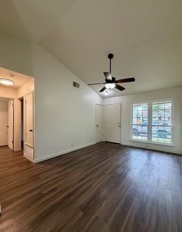 1-bedroom rental at 9140 Timber Path Unit 3701 in San Antonio, TX — photo 4