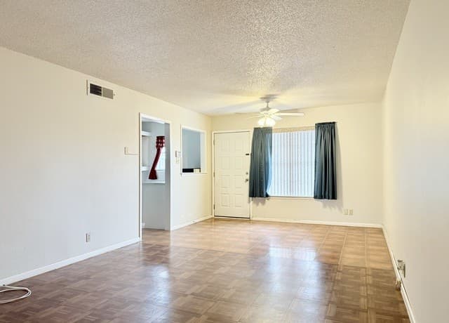 1-bedroom rental at 911 Vance Jackson Unit 104J in San Antonio, TX — photo 1