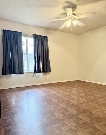 1-bedroom rental at 911 Vance Jackson Unit 104J in San Antonio, TX — photo 4