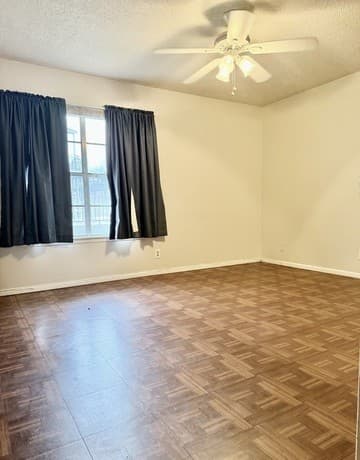 1-bedroom rental at 911 Vance Jackson Unit 104J in San Antonio, TX — photo 5