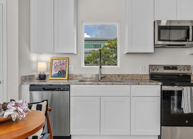 rental at 310 W Evergreen St Unit 101 in San Antonio, TX — photo 4