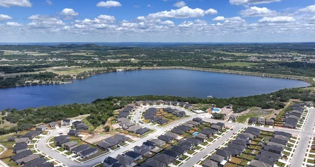 rental at 137 W Local Wave in Boerne, TX — photo 2