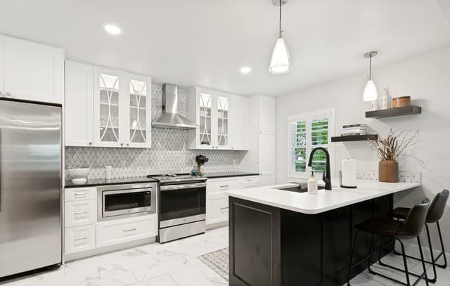 rental at 488 E Olmos Unit 3 in Olmos Park, TX — photo 5