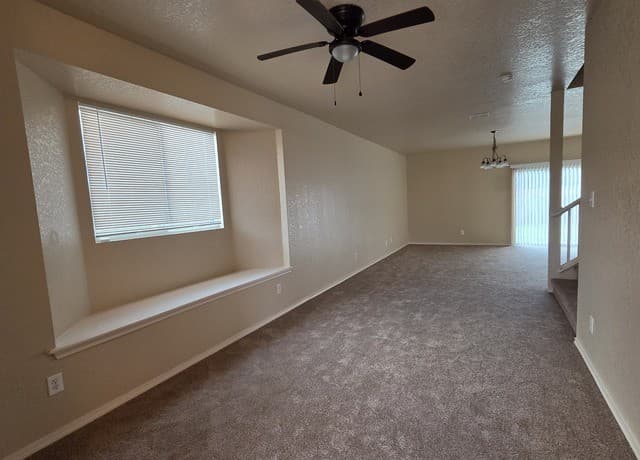 rental at 7674  Mustang Meadow in San Antonio, TX — photo 2