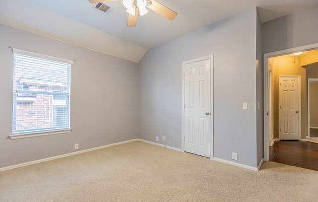 rental at 22115  Ruby Run in San Antonio, TX — photo 5