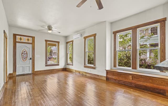 rental at 235  Cornell Ave in San Antonio, TX — photo 3