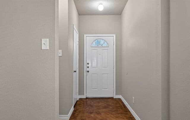 rental at 7802  Kingsbury Way Unit 4 in San Antonio, TX — photo 4