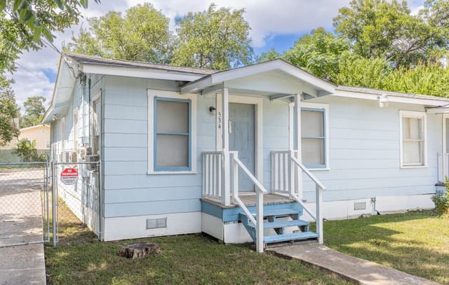 rental at 534  Walton Ave in San Antonio, TX — photo 3