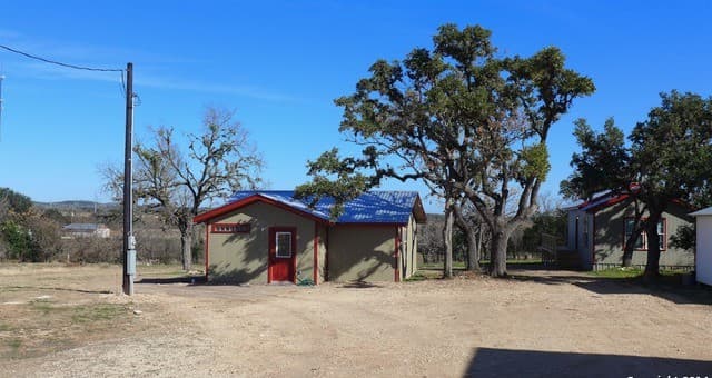 rental at 23  Us Highway 87 Unit A Unit A in Comfort, TX — photo 2