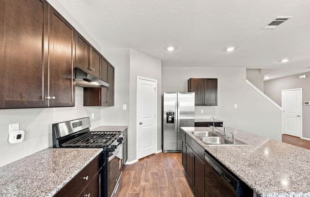 rental at 3319  Angus Xing in San Antonio, TX — photo 2
