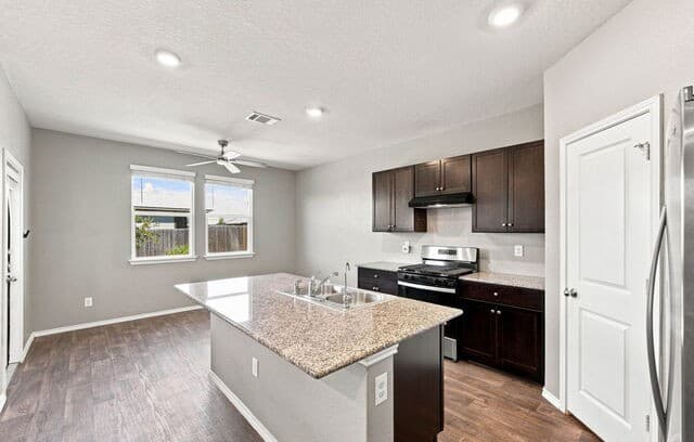 rental at 3319  Angus Xing in San Antonio, TX — photo 5